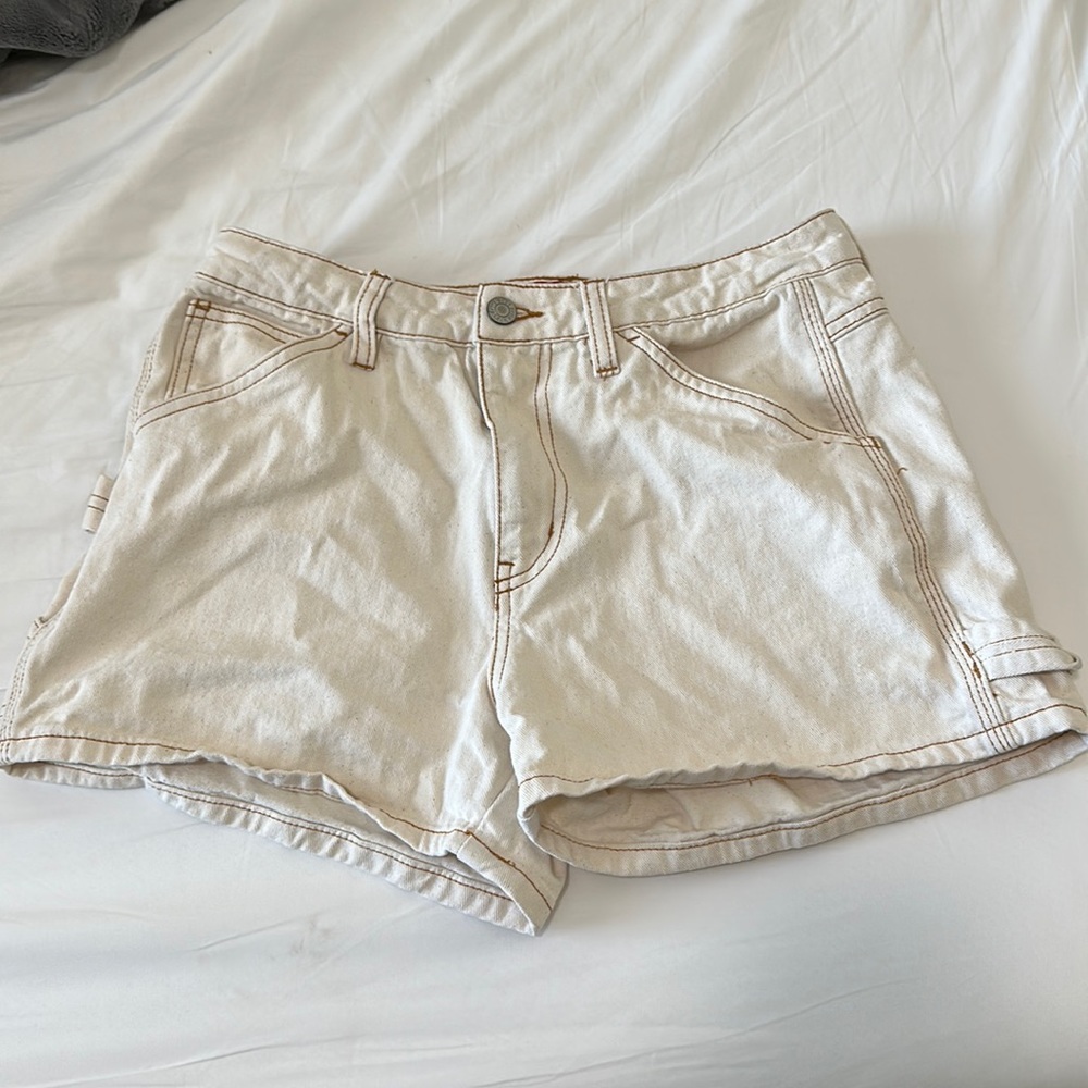 Dickies Cargo Shorts, worn once, Cream Size 27